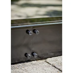 HALLS QUBE 610 STÅLFUNDAMENT SORT 6,4 M2