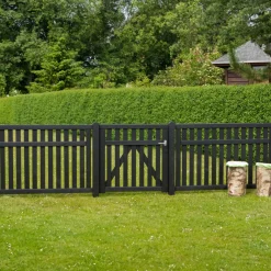 PLUS COUNTRY TRÆHEGN FUNGICIDBEHANDLET OG GRUNDMALET SORT 150 X 96 CM