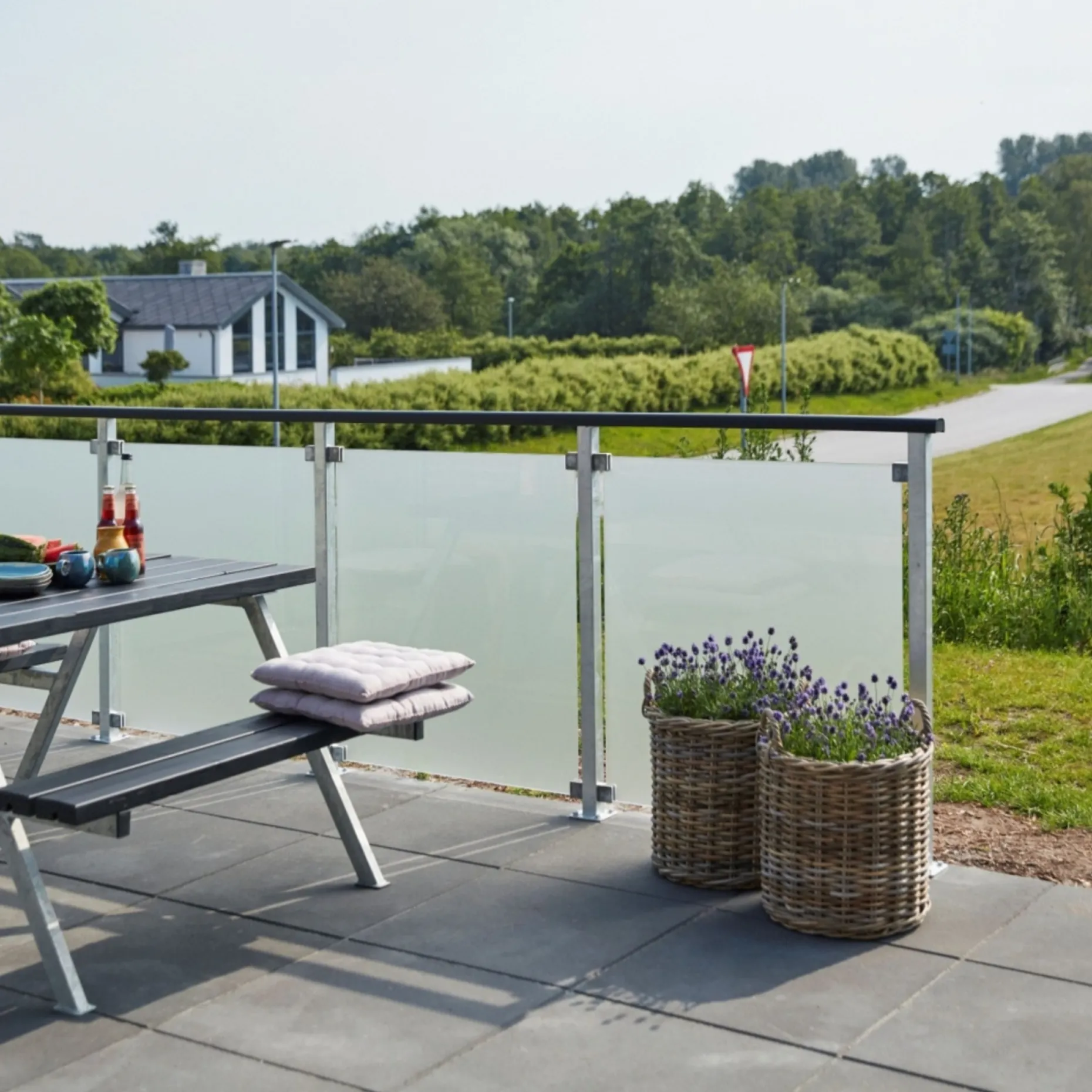 PLUS GELÆNDER HÅNDLISTER