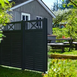 PLUS NOSTALGI HEGN FUNGICIDBEHANDLET & GRUNDMALET 2 GANGE SORT 180 X 180 CM