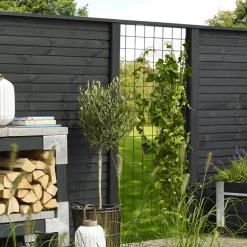 PLUS PROFILHEGN TRYKIMPRÆGNERET OG GRUNDMALET SORT 174 X 166 CM