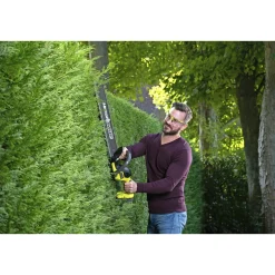 RYOBI ONE+ RY18HT55A-0 HÆKKEKLIPPER 55 CM UDEN BATTERI OG LADER